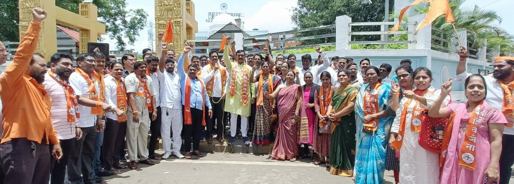 Shiv Sena Panavati due to MP Barane;  City chief Sachin Bhosle's criticism