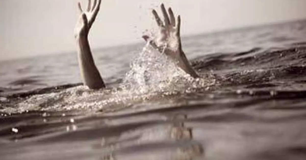 Two students drowned while swimming in Virchak Dam; Family outcry in dam area