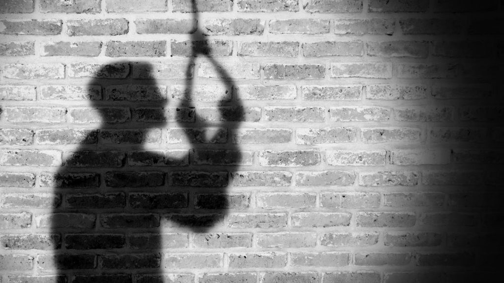 A student commits suicide in the hostel of Film Institute in Pune