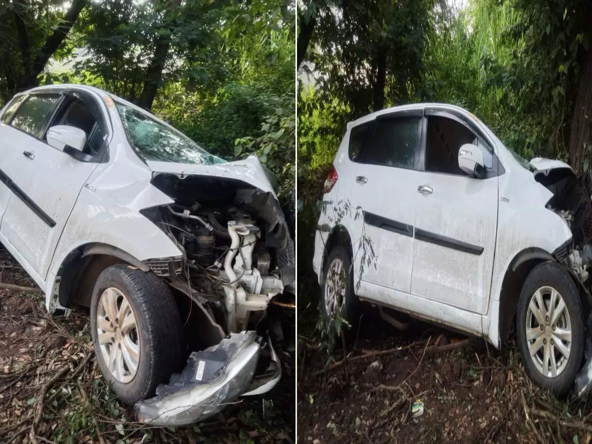 Horrible accident in Satara where Artiga car overturned