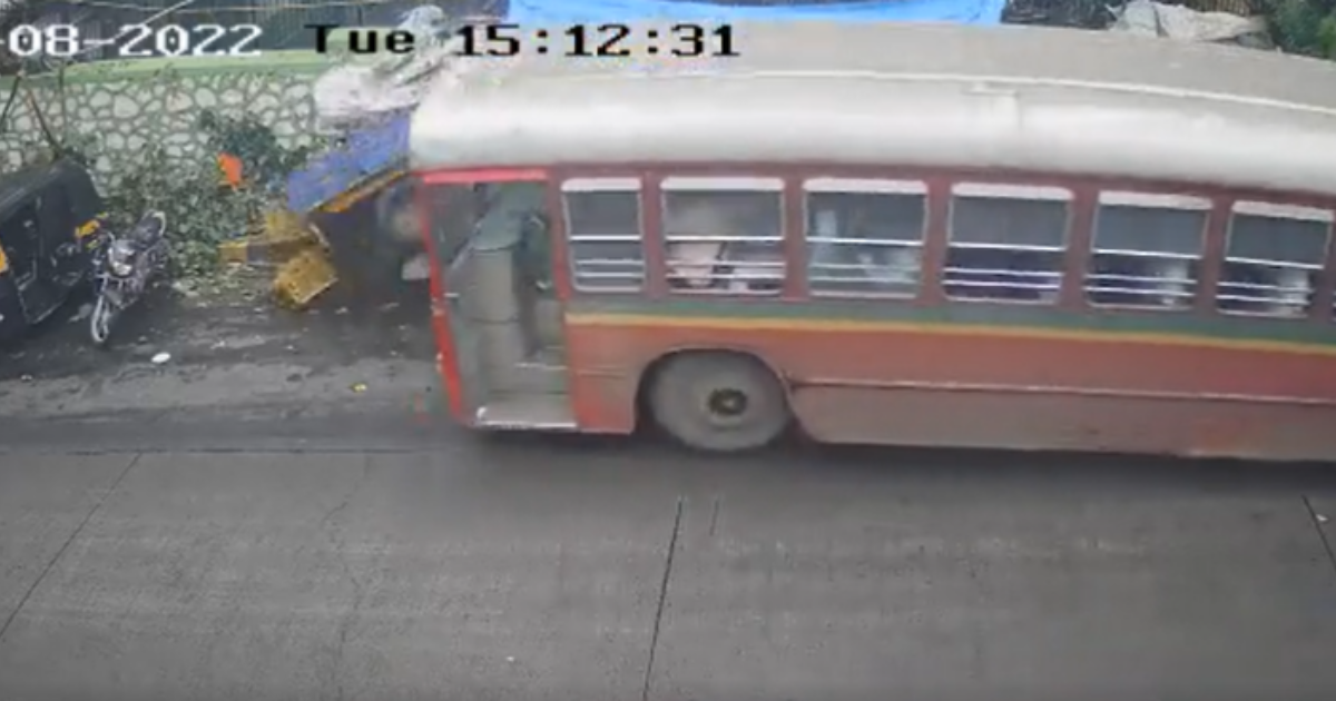 Terrible accident of BEST bus in Mumbai