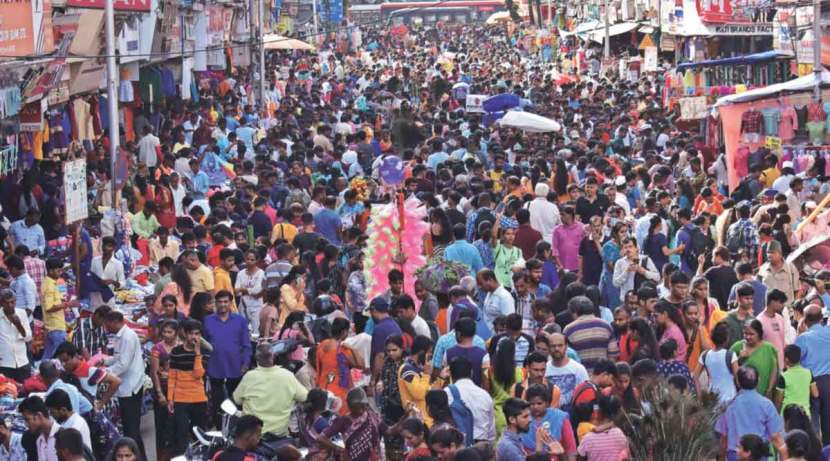 Festive spirit..; Huge crowd in Mumbai, Thane for Ganeshotsav shopping