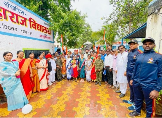 'Har Ghar Triranga' Mission: With the aim of inculcating the sense of patriotism among the youth, a morning walk of students was held in Gharkul, Sharadnagar area.