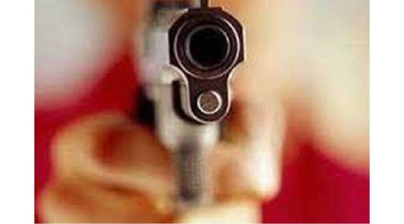 Shooting in hotel by son of retired police officer; Incidents in Mundwa