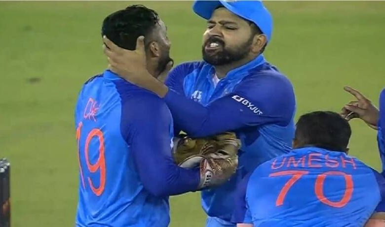 Rohit held Dinesh Karthik's throat in the field! What really happened in the India-Australia match?