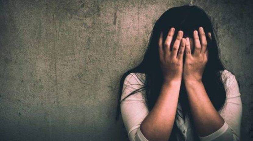Lawyer rapes woman after threatening to publish obscene photo