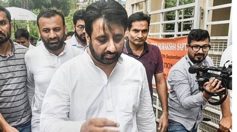 Business partner Hamid Ali also arrested after Amanatullah Khan; 12 lakh rupees, pistol and cartridges seized