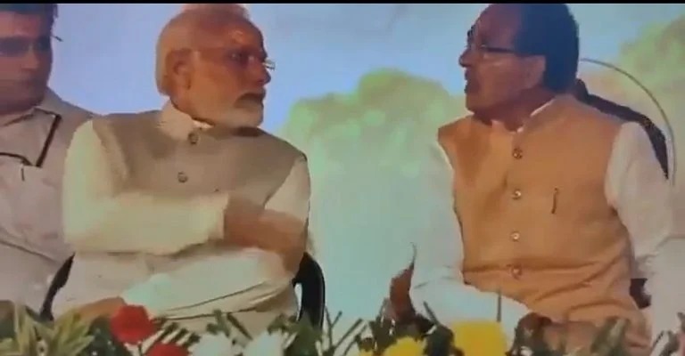 Go back and eat, Shivraj Singh Chouhan was urged by the Prime Minister on the dais