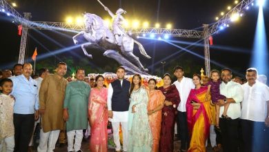Equestrian statue of Shivaji Maharaj in Thergaon lit up with Yuva Sena's 'Shiv Dipotsava'