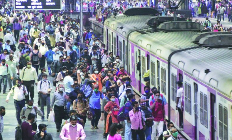 Central Railway passengers re-check local delays; Schedule disrupted due to technical glitch