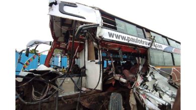 A private bus burst into an accident near dawn