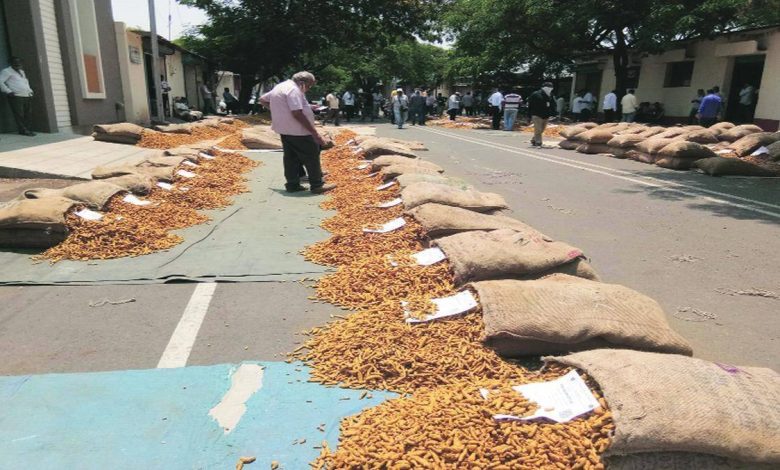 Turmeric price cut by over Rs 500; 45 lakh bags left in the country