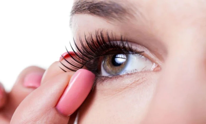 Do 'This' Home Remedies Instead of Applying; Get thicker eyelashes
