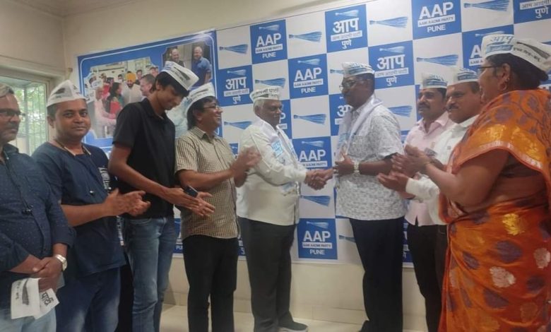 Retired Officer Dr. Anil Roy's entry into Aam Aadmi Party
