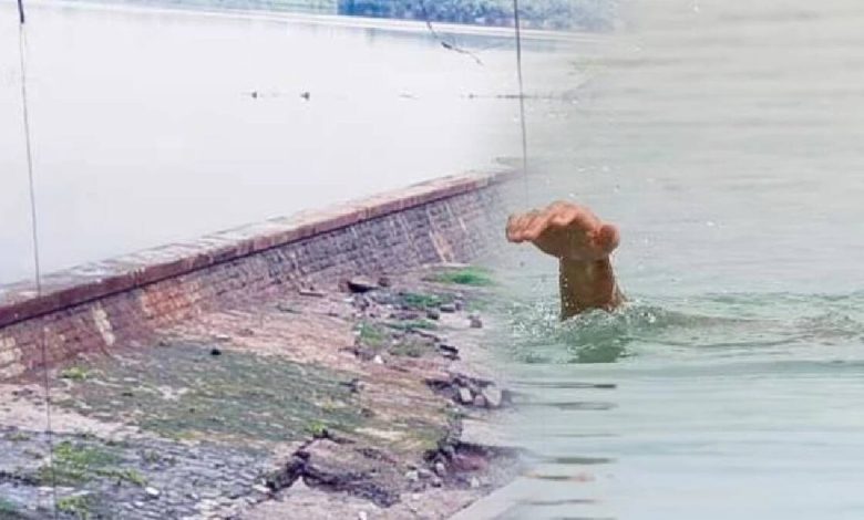 Boy drowned in Ambazari lake