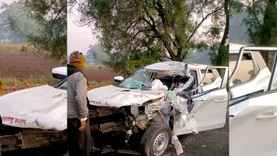 A terrible accident took place near Bhone Phata in Dharangaon taluk around 6 am on Wednesday morning