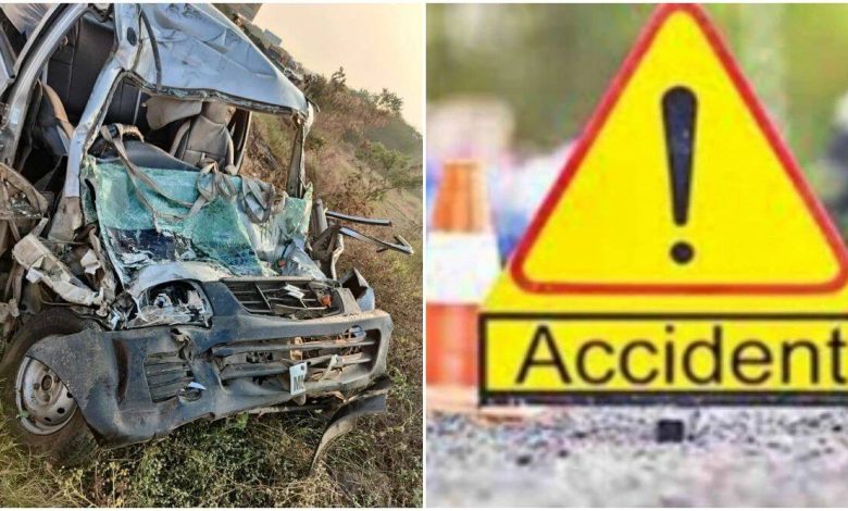 Two killed in an accident in Peth taluk - 25 passengers injured