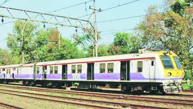 Due to malfunction in the signal system, the traffic of Western Railway is disrupted, Mumbaikars are in trouble