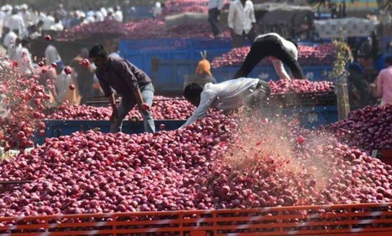 Sale of 50 thousand metric tons of onions in Nashik itself; Allegation that Nafed is responsible for lowering the rates