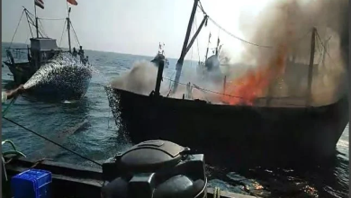 Oh Terrible: Huge fire on boat in sea in Sindhudurga