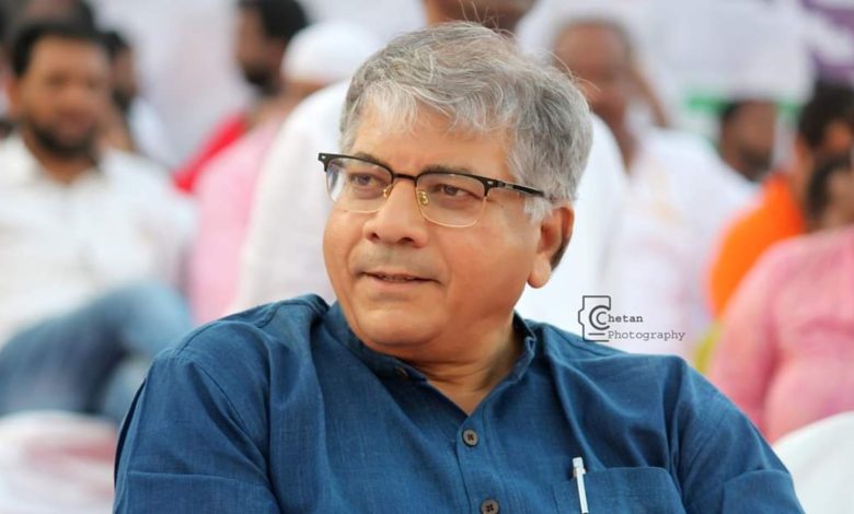 Prakash Ambedkar said that 7000 businessmen left the country due to fear of ED