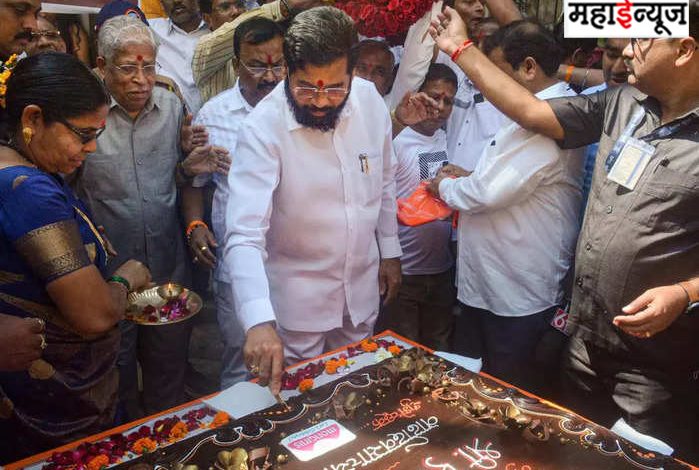 Chief Minister Eknath Shinde celebrated his birthday with disabled children by cutting a 50 kg cake.