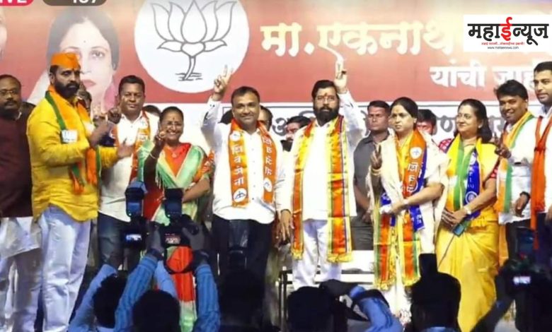 Former corporator Pramod Kute and Urmila Kalbhor, Thackeray group's city councilor, joined Shiv Sena in the presence of Chief Minister Eknath Shinde.