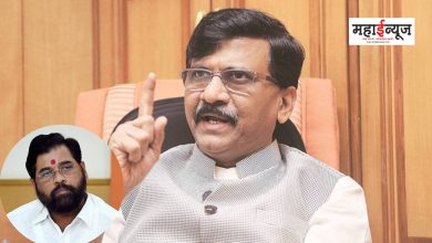 Sanjay Raut said that Eknath Shinde brings people between Rs 300 and Rs 500 per day for the meeting.