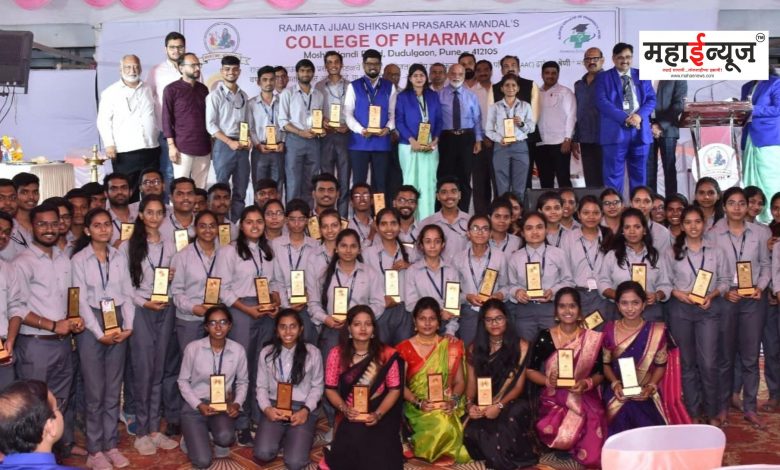 College of Pharmacy, Rajmata Jijau felicitated for getting NAAC-A grade