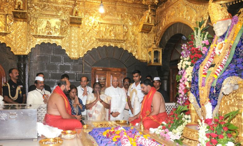 President Draupadi Murmu visited Shri Saibaba Samadhi