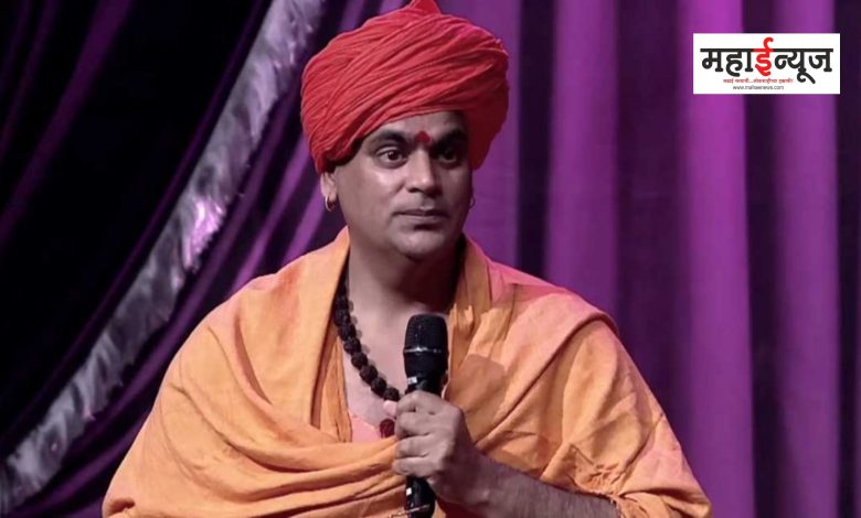 Chakrapani Maharaj said that Chandra should be declared Hindu Rashtra
