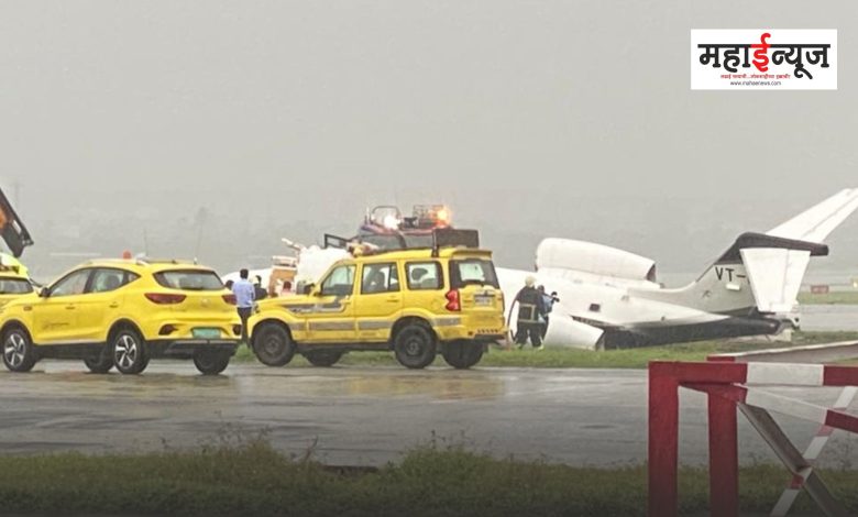 Private plane crashes at Mumbai airport, 3 injured