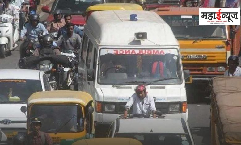 Failure to give way to an ambulance can result in a fine of Rs 10,000