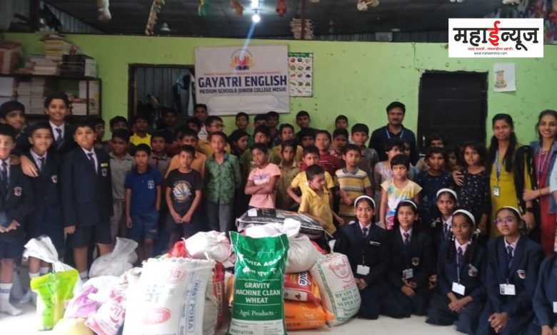 Gayatri English School organizes 'Handful of Grains' Initiative for Diwali