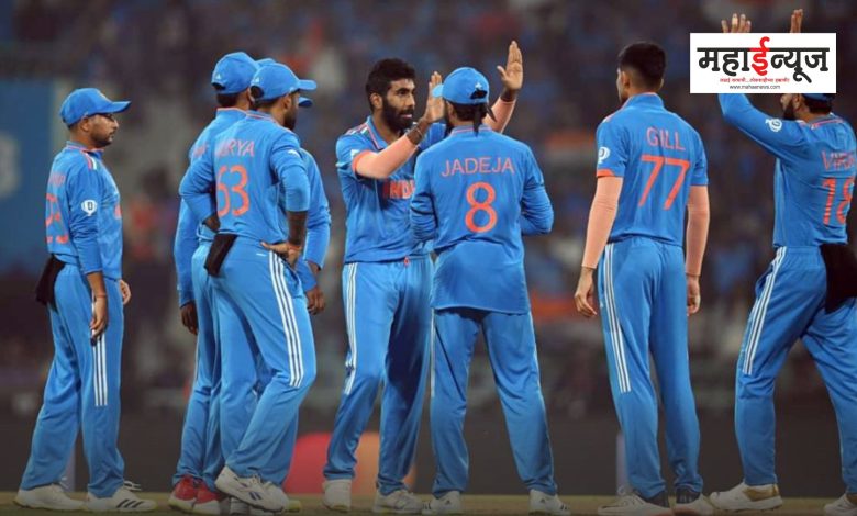 India beat Sri Lanka by 302 runs to enter the semi-finals