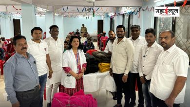 On behalf of the NCP Sharad Pawar group, distribution of blankets in Nivara Ashram