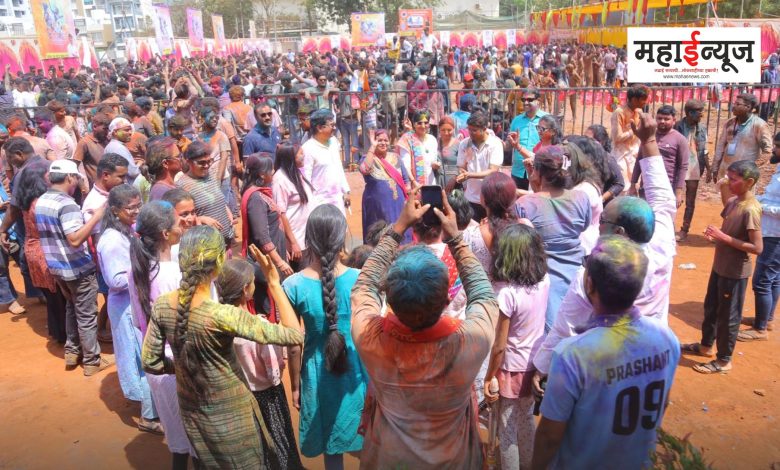 Vrindavan Holi Fest organized by Akhil Bharatiya Vidyarthi Parishad was celebrated with great enthusiasm