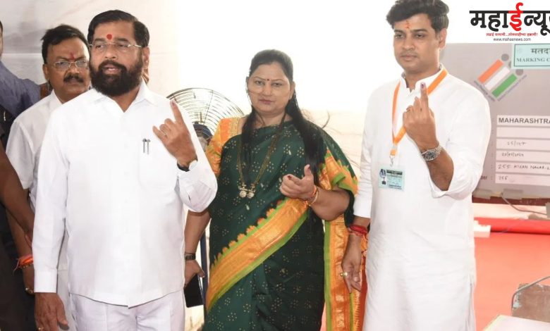 Chief Minister Eknath Sena's right to family uprising