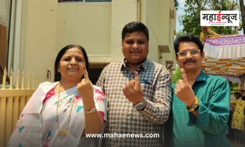 A young voter from London exercised his right to vote