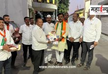 Door to door campaign of BJP in Maval for Srirang Barane's campaign