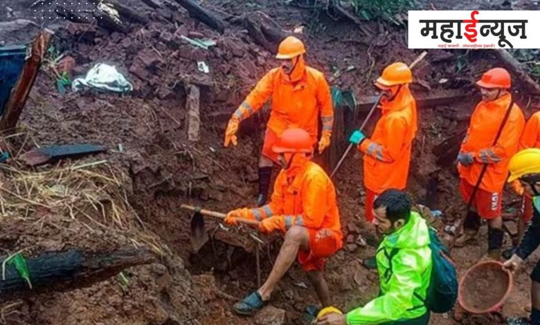In Raigad, heavy rains, Both, injured, injured, child, included,