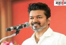 Tamil, film, superstar, Thalapathy Vijay, discussions, events, garbage, young women, shoulders, hands,