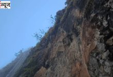 Young women, mountains, selfies, courage, Satara, Borne, ghats, kas, tourists,