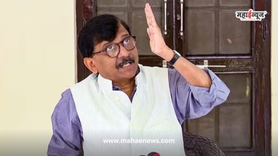 Sanjay Raut said that there was 15 crores in the car, he got a call and left a car