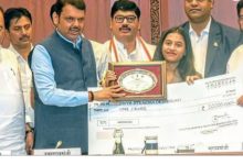 International, Master, Chess Player, Divya Deshmukhal, Cheques, Mementos, Honorees,