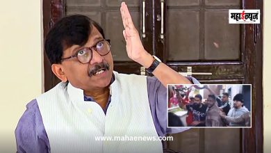 Sanjay Raut said that the Chief Minister should resign.