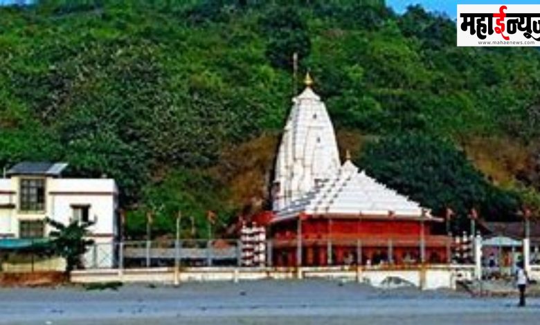 Ganpatipule, tourists, huge, crowd, 25,000 devotees, darshan, high crowd