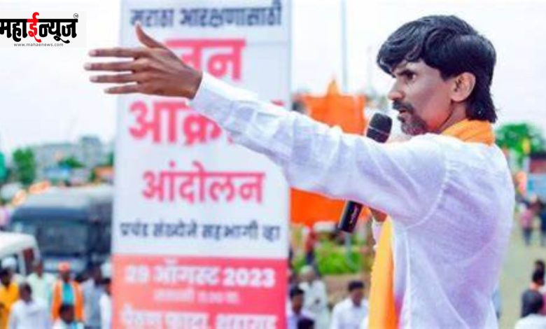 बीडमध्ये देशमुख यांच्या हत्येचा निषेध, सर्वपक्षीय नेत्यांकडून आक्रोश मोर्चा बीडमध्ये देशमुख यांच्या हत्येचा निषेध, सर्वपक्षीय नेत्यांकडून आक्रोश मोर्चा