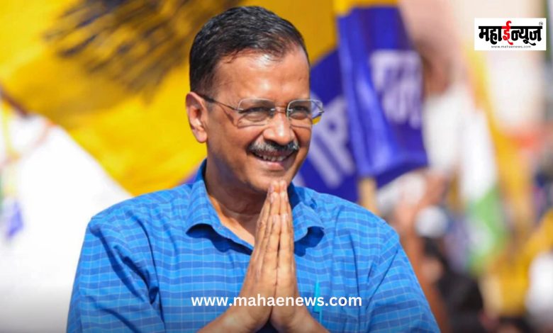 What is the total wealth of former Delhi Chief Minister Arvind Kejriwal?