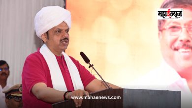 Let us strive to create a healthy society through devotion and yoga, said Chief Minister Devendra Fadnavis.